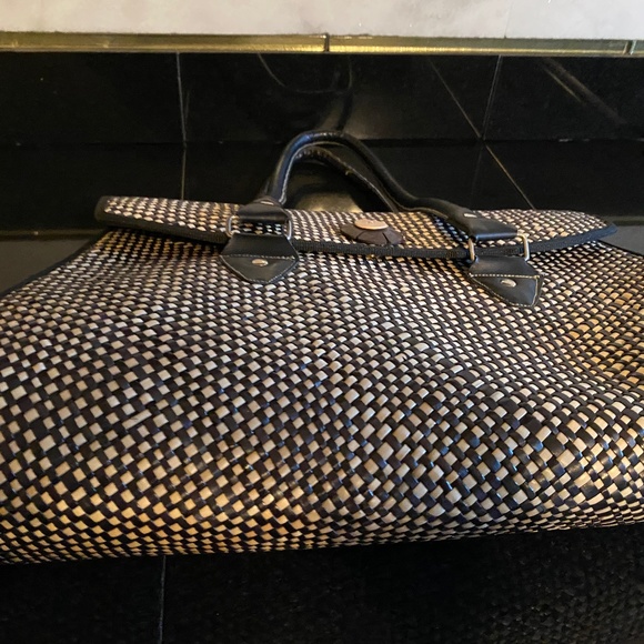 Black Straw Shoulder Bag - Picture 3 of 16